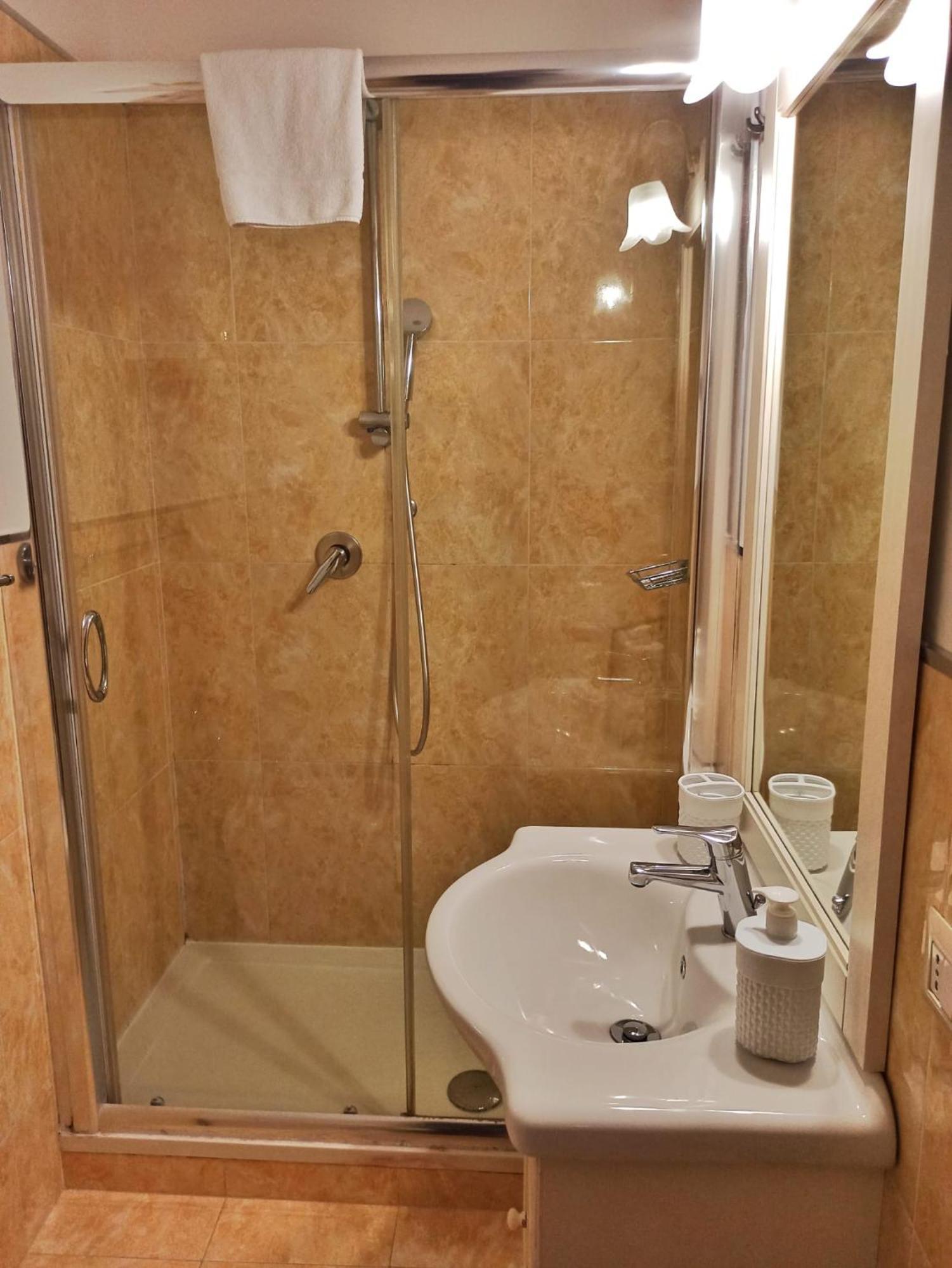 Bed and Breakfast Domina Popolo Rom Exterior foto